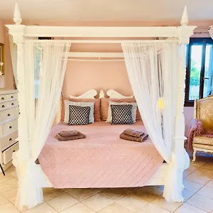  Affittacamere Esmaraldas House Of